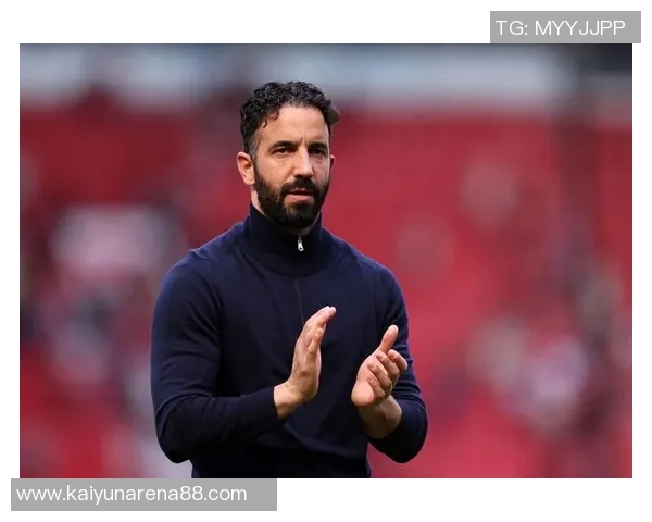 阿莫林盛赞曼联定位球教练称其为罗布森的穆里尼奥